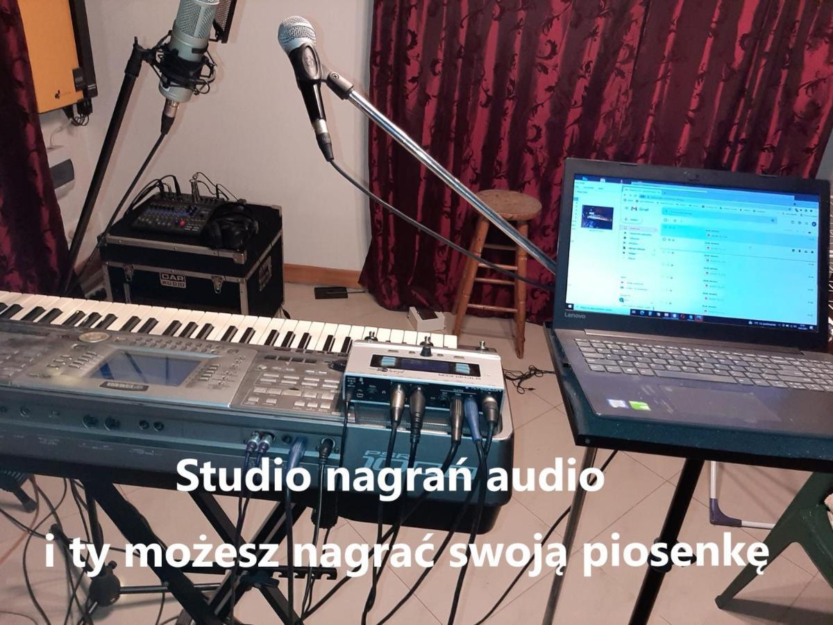 Dworek W Zieleni Varšava Exteriér fotografie