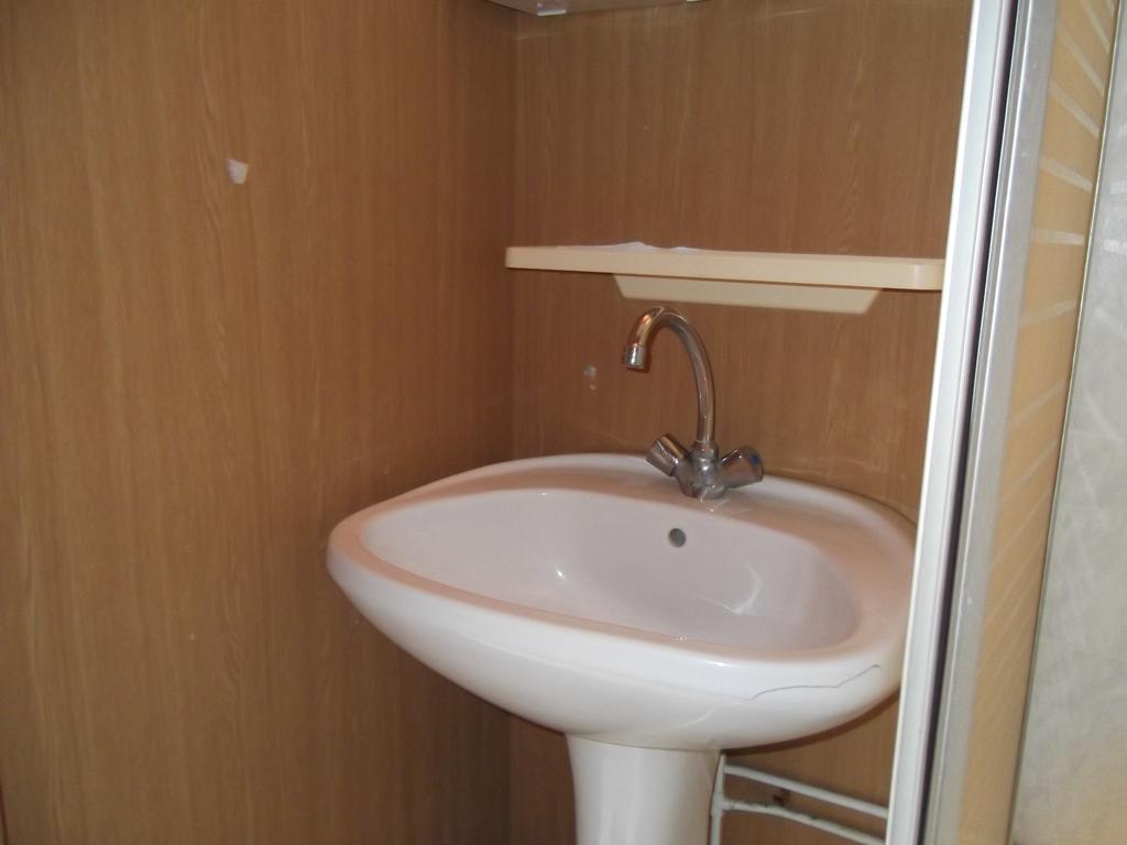 Dworek W Zieleni Varšava Exteriér fotografie