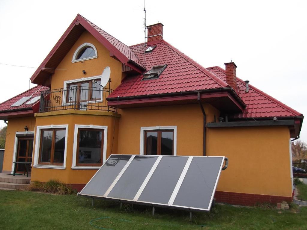 Dworek W Zieleni Varšava Exteriér fotografie